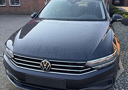 VW Passat Variant Volkswagen Conceptline