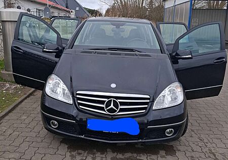 Mercedes-Benz A 180 A+180+BlueEFFICIENCY+Avantgarde