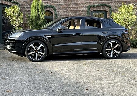 Porsche Cayenne E-Hybrid Coupe SPORTDESIGN*22 EXCLUSIVE*INNODRIVE