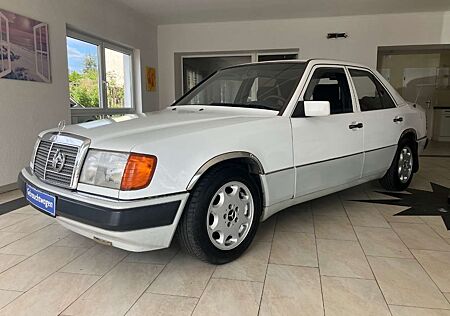 Mercedes-Benz 200 E W124 Limousine - gepflegt -