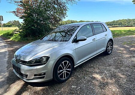 VW Golf Volkswagen 7 mit vielen Extras, HU neu