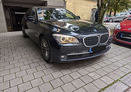 BMW 750Li 750