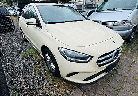 Mercedes-Benz B 180 d 7G-DCT Automatic camera Navi