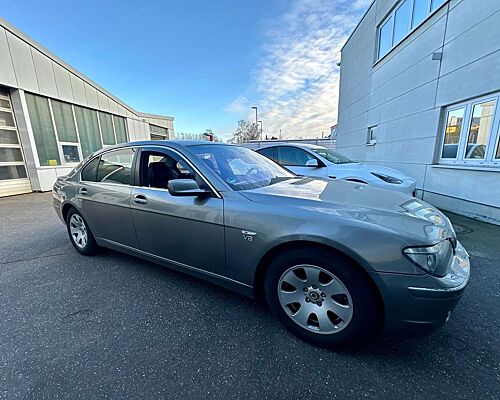 BMW 740 740Li