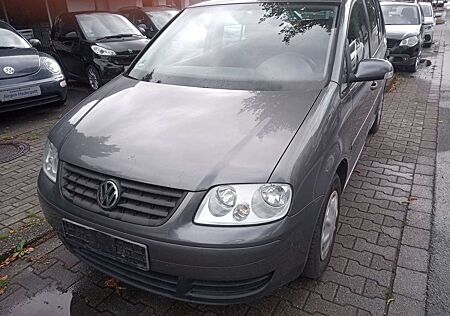 VW Touran Volkswagen 1.9 TDI DPF 7. Sitzer