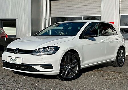 VW Golf Volkswagen VII Lim. IQ.DRIVE*SHZ*TWA*ACC*SHA*AppCo*PDC