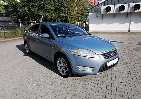 Ford Mondeo 2.0 Ghia Vollausstattung, TÜV neu