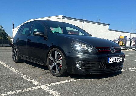 VW Golf GTI Volkswagen Golf 2.0 GTI DSG