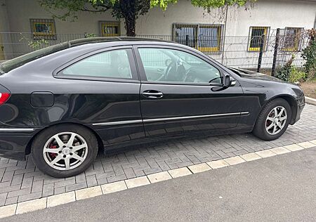 Mercedes-Benz C 180 Kompressor (203.746)
