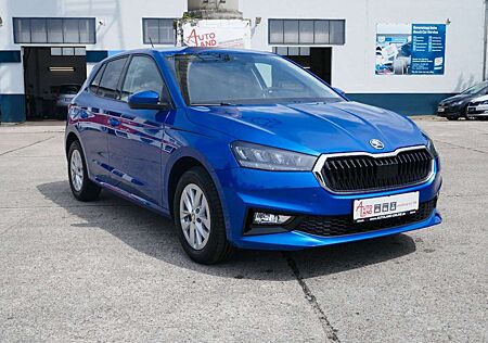 Skoda Fabia 1.0l TSI Essence LED /PDC/AppConnect