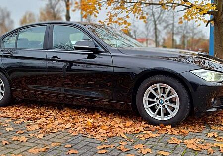 BMW 320 i Luxury Line