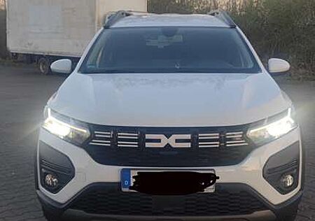 Dacia Jogger Hybrid 140 (7-Sitzer) Expression