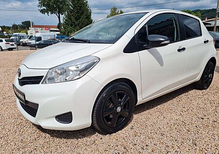 Toyota Yaris Cool