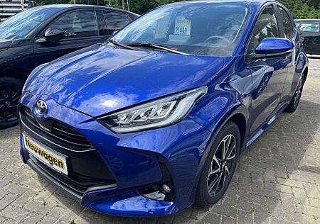 Toyota Yaris 1.5 VVT-i Team Deutschland, ALU,4xFH,LED,LLK,KLIMA