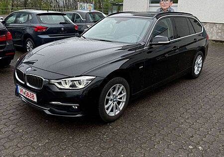 BMW 320 d Touring Luxury Line Leder LED Pano Automati