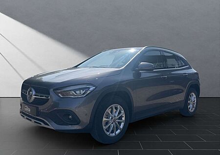 Mercedes-Benz 250 GlA 250E