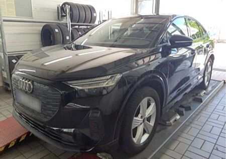 Audi Q4 e-tron Sportback 40 150kW Navi LED Klima Navi