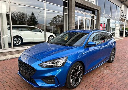Ford Focus gebraucht kaufen Ford Focus 1.5 EcoBoost ST-Line S/S LED R.Cam AHK Winter-P
