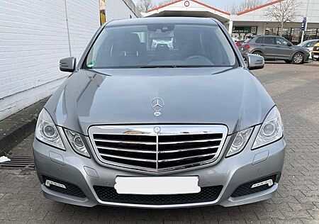 Mercedes-Benz E 350 CDI DPF 4Matic BlueEFFICIENCY 7G-TRONIC Avan