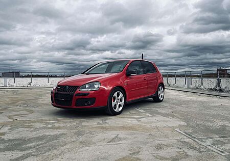 VW Golf GTI Volkswagen 2.0 FSI