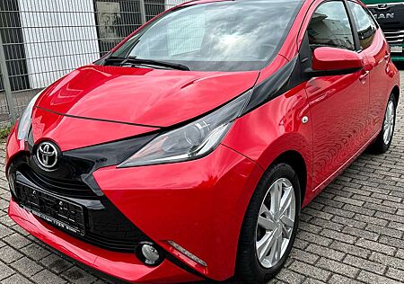 Toyota Aygo x Top Ausstattung/Rückfahrkamera/Faltdach
