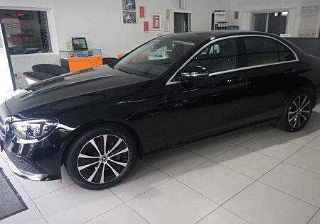 Mercedes-Benz E 300 Hybrid/Diesel/Elektric