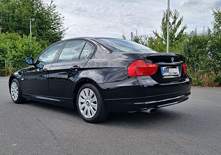 BMW 318i 318 Facelift, Klima, 8 Fach bereift