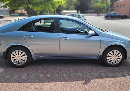 Nissan Primera P12