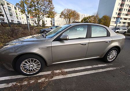 Alfa Romeo 159 1.9 JTDM 8V DPF Distinctive