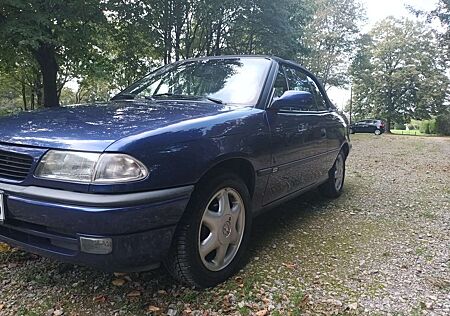 Opel Astra Cabrio 1.6i GL TüV 06/2026 und el. Verdeck