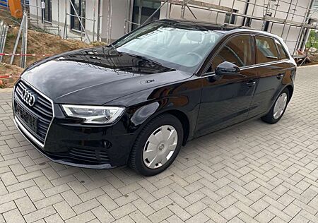 Audi A3 Sportback 2.0 TDI S-Tronic Navi/B&O/Xenon