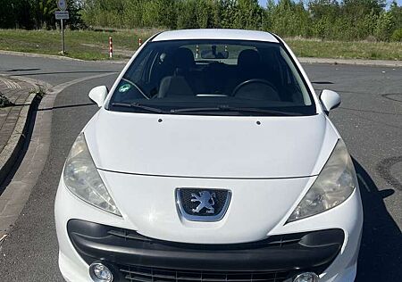 Peugeot 207 CC 120 VTi Filou