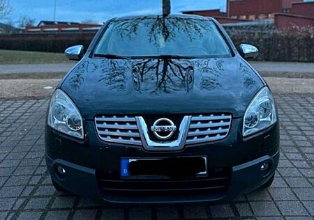 Nissan Qashqai 2.0 dCi 4 x DPF lounge