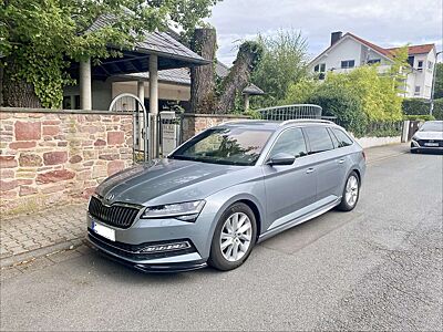 Skoda Superb Combi 2.0 TDI DSG, LED, AHK, Leder, Garantie