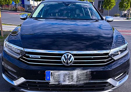 VW Passat Alltrack Volkswagen Passat Variant Diesel 2.0 TDI SCR 4Motion DSG