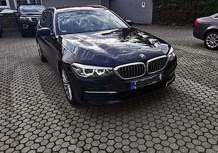 BMW 520 Head Up display, Scheckheftgepflegt,