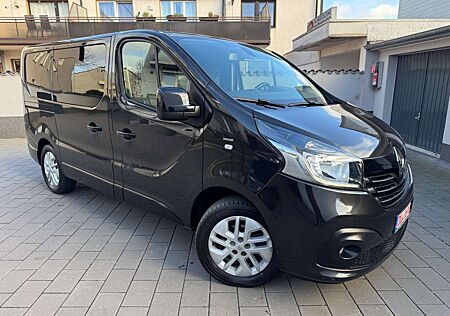 Renault Trafic L1H1 SpaceClass*1-Hand*AHK*8xSitzer*Navi*