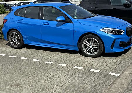 BMW 118 i M Paket Premium Selction Garantie bis 11.26