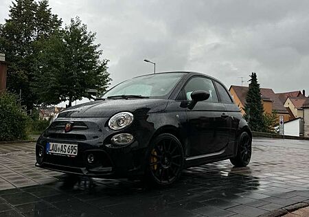 Abarth 695C Leder/ Carbon