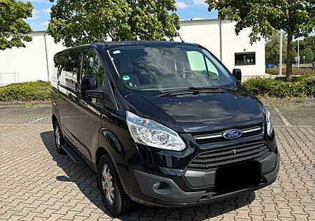 Ford Tourneo Custom 300 L1H1 VA Titanium