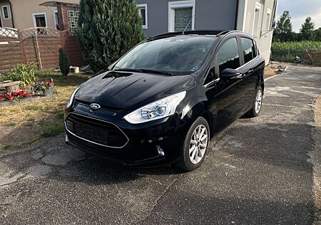Ford B-Max Titanium