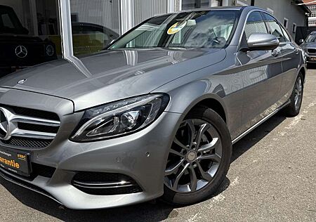 Mercedes-Benz C 200 CGI Avantgarde LEDER LED PDC NAVI AUTOMATIK