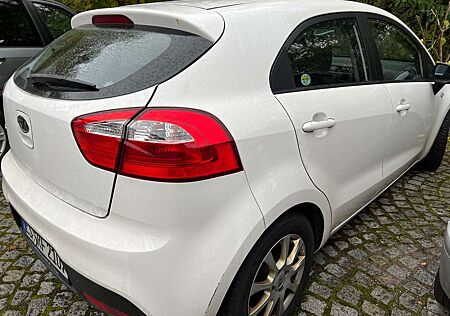 Kia Rio 1.2 Edition 7