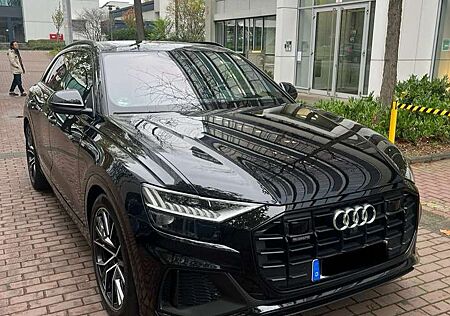 Audi Q8 50 TDI quattro tiptronic