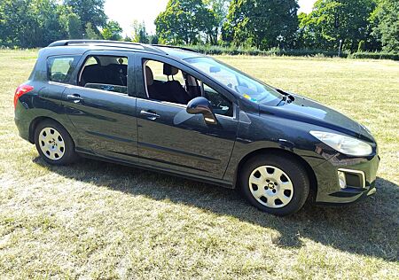 Peugeot 308 Komfortabler, geräumiger und sparsamer Kombi
