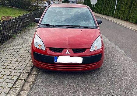 Mitsubishi Colt CZ3 WENIG KILOMETER TÜV NEU