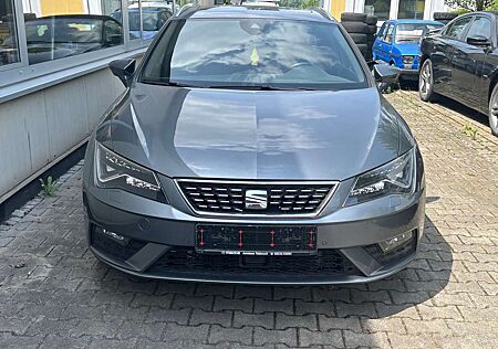 Seat Leon 1,8i Xcellence /Sport /Navi/LED/Automatik/Pano/