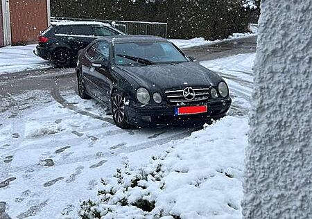 Mercedes-Benz CLK 230