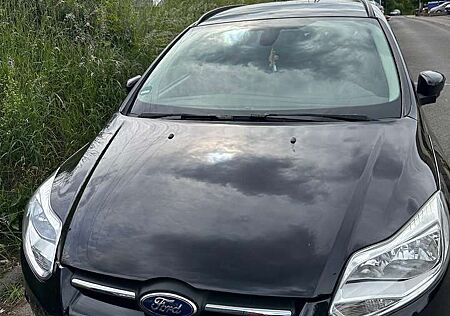 Ford Focus Turnier 1.6 TDCi DPF SYNC Edition