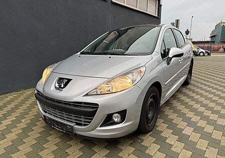 Peugeot 207 Forever Top Zustand Scheckheft Gepflegt